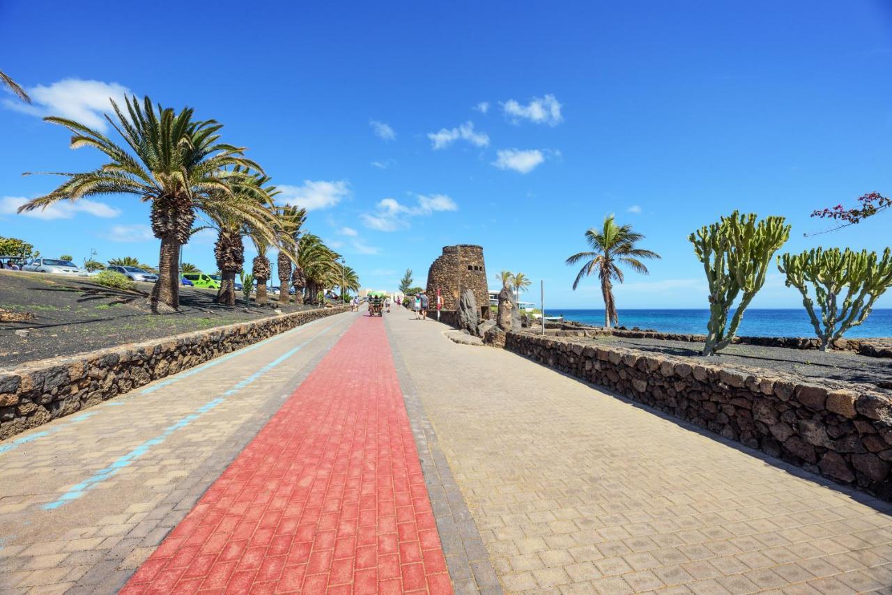 Lanzahost Casa Marta Apartment Costa Teguise Bagian luar foto
